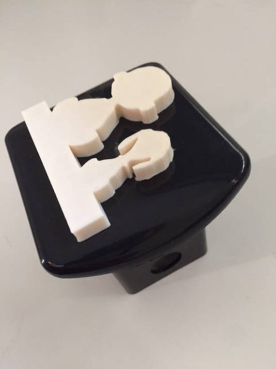 Junge Und Hund in 3D - Schwarz Mit Weiß 2-Zoll-Trailer Hitch Decken Super Design Liebe Pfoten von AbelZunigaDesigns