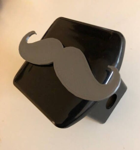 Schnurrbart Edel Frechen Stil in 3D - 2-Zoll-Schwarz Mit Grau Trailer Hitch Cover von AbelZunigaDesigns