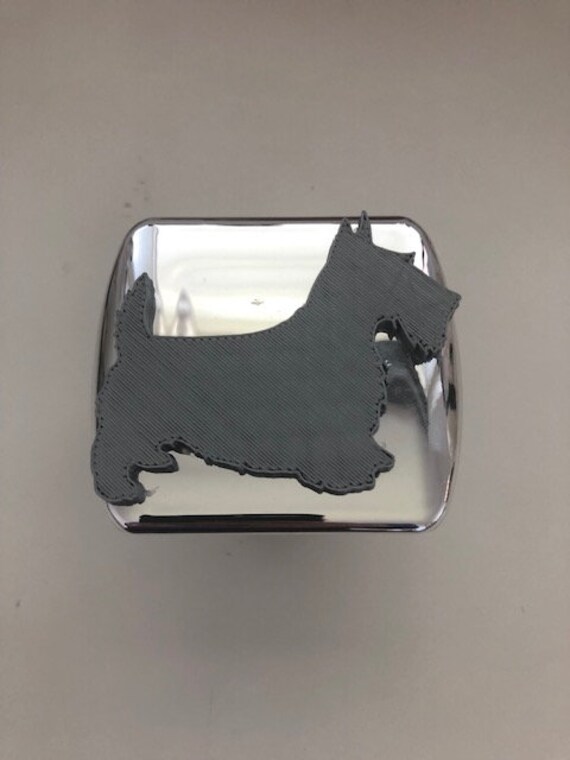 Scottish Terrier Scotty Dog in 3D - Chrom Mit Grau 2-Zoll-Trailer Hitch Cover Super Design Liebe Pfoten Bulldog von AbelZunigaDesigns