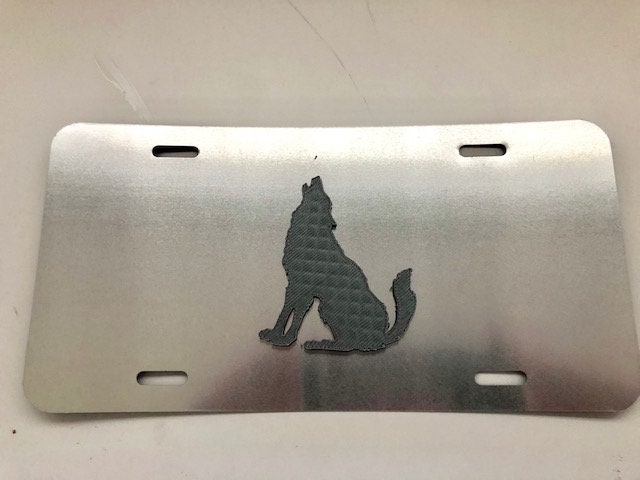 Wolf Heulen in Der 3D Version - Einzigartig Grau Mit Nummernschild Einfügen Werwolf von AbelZunigaDesigns