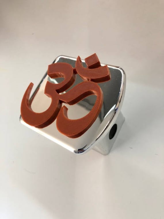 Yoga "Om" Namaste Stil in 3D - Kann Chrom Mit Orange-Kupfer-Farbe 2-Zoll-Trailer Hitch Cover Force Be With You-Imperial von AbelZunigaDesigns