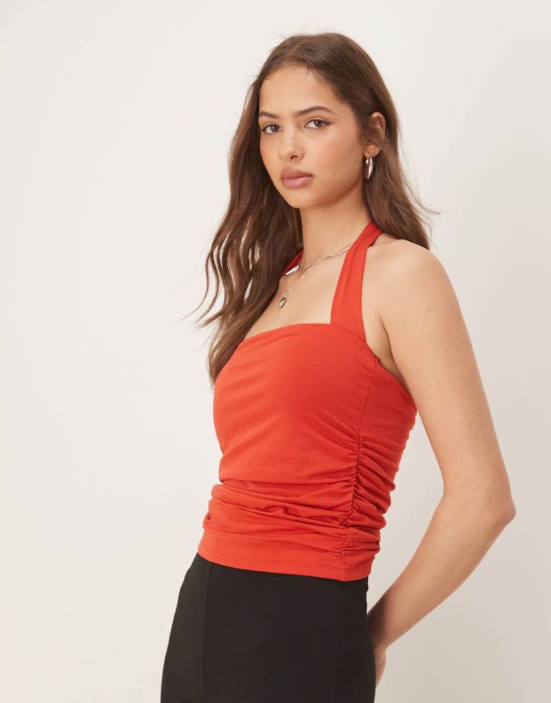 Abercrombie & Fitch - Ärmelloses Neckholder-Oberteil in Rot mit eckigem Ausschnitt von Abercrombie & Fitch