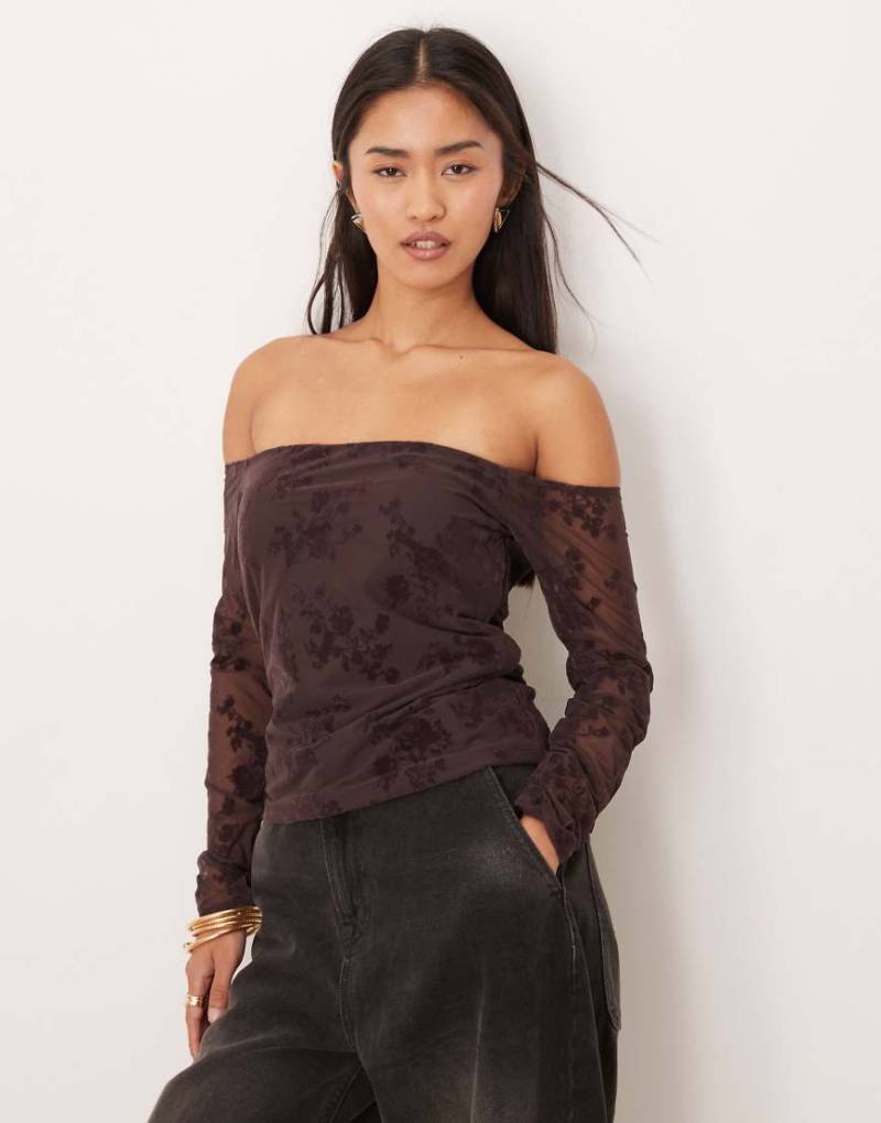 Abercrombie & Fitch - BH-freies, schulterfreies Oberteil aus Spitze in Braun-Brown von Abercrombie & Fitch