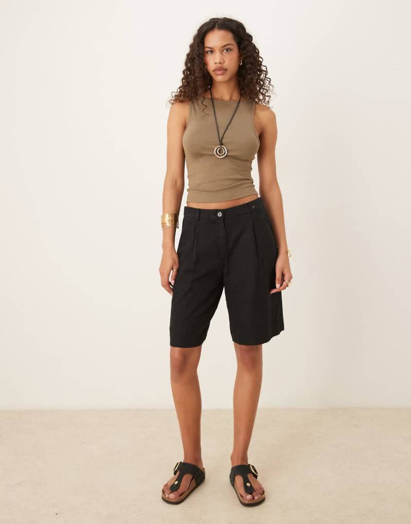 Abercrombie & Fitch - Bermudashorts aus Leinen in Schwarz mit mittelhohem Bund von Abercrombie & Fitch