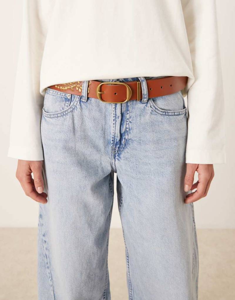 Abercrombie & Fitch - Bestickter Boho-Gürtel aus Leder in Braun-Brown von Abercrombie & Fitch