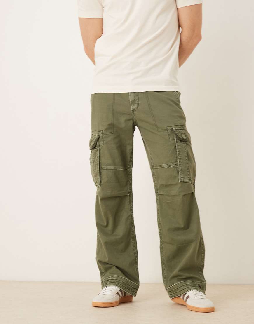 Abercrombie & Fitch - Cargohose in verwaschenem Grün mit Kordelzug an der Taille-Schwarz von Abercrombie & Fitch