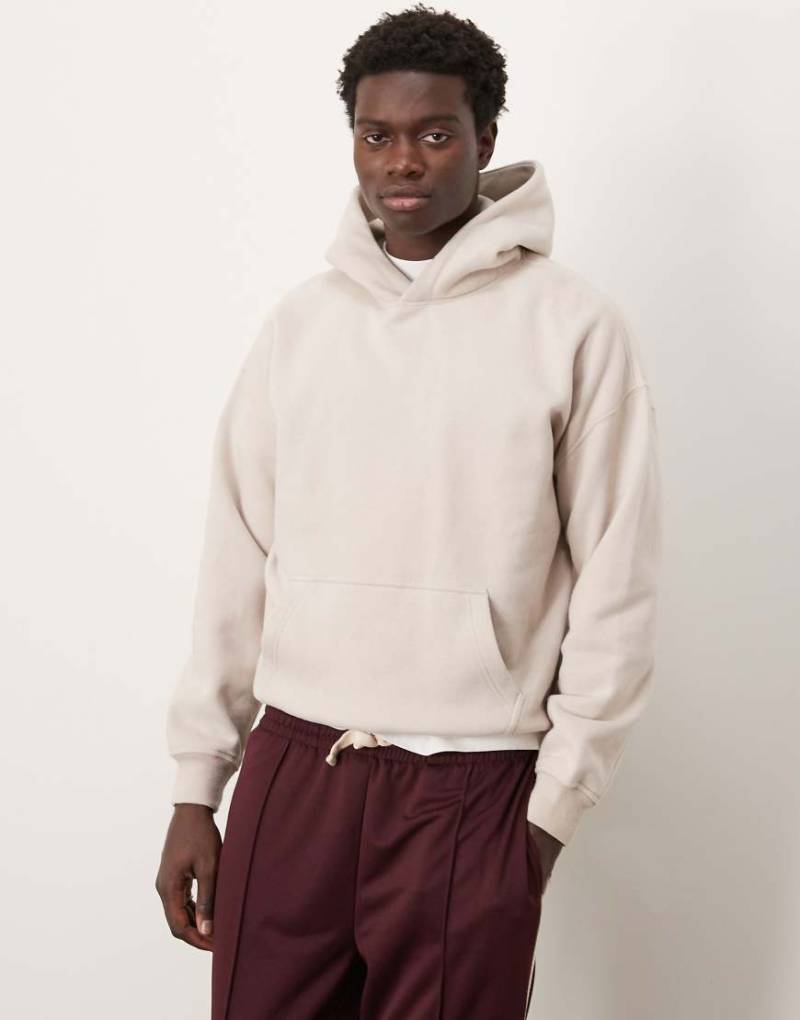 Abercrombie & Fitch - Essential - Kurz geschnittener Kapuzenpullover in Creme-Neutral von Abercrombie & Fitch