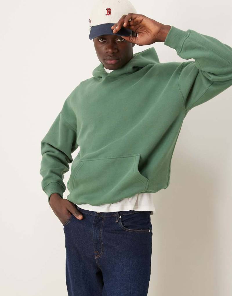 Abercrombie & Fitch - Essential - Kurz geschnittener Kapuzenpullover in Grün von Abercrombie & Fitch