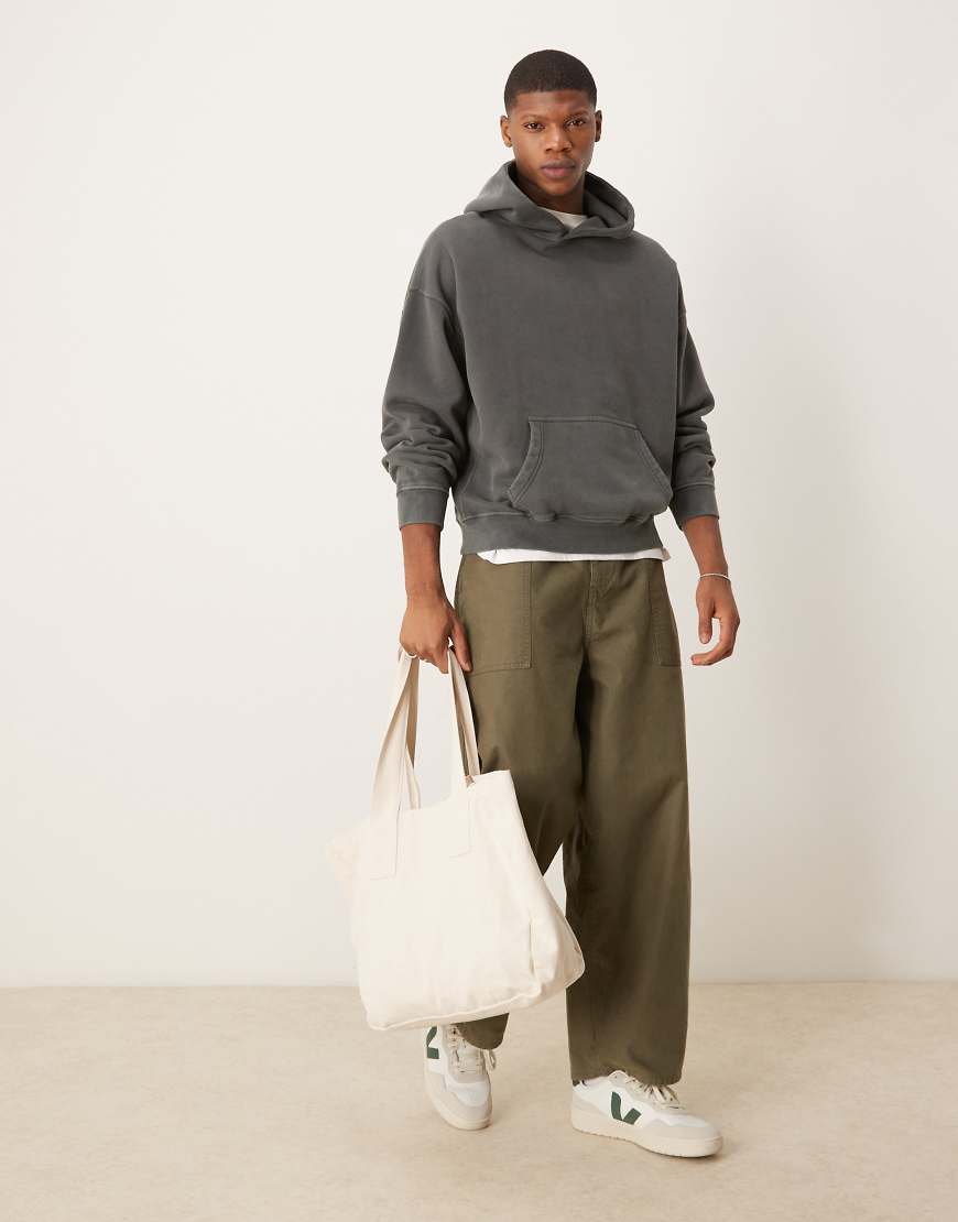 Abercrombie & Fitch - Essentials - Kapuzenpullover in verwaschenem Grau Abercrombie & Fitch - Essentials - Kapuzenpullover in verwaschenem Grau von Abercrombie & Fitch