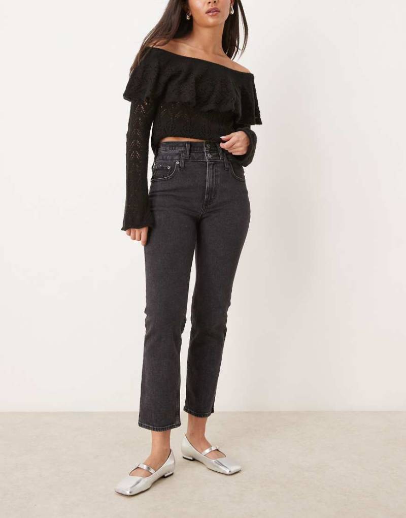 Abercrombie & Fitch - Gerade geschnittene Jeans in Schwarz mit Doppelbund von Abercrombie & Fitch