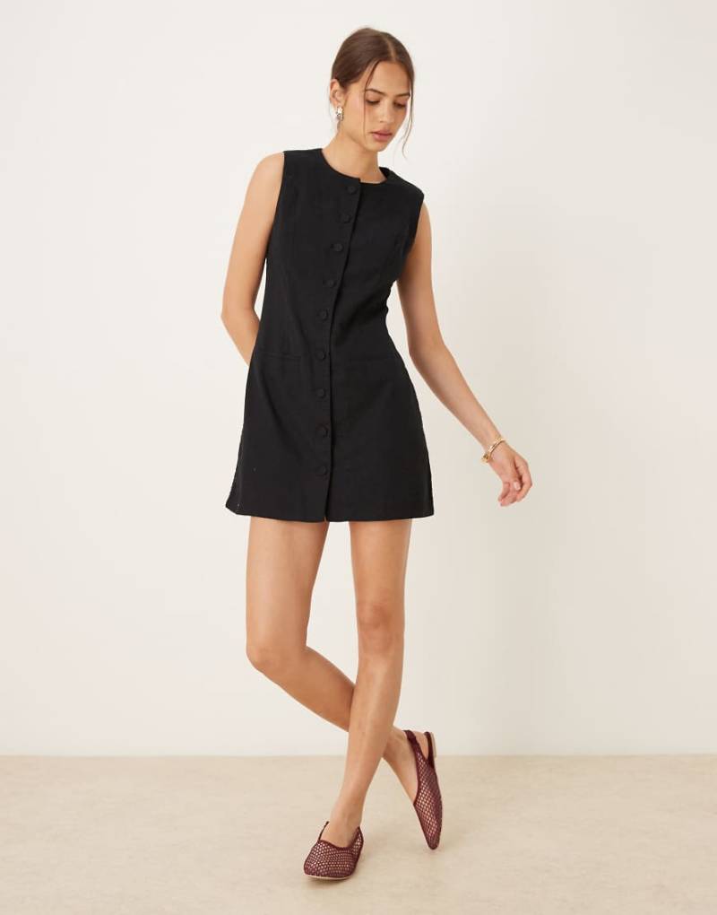 Abercrombie & Fitch - Hochgeschlossenes ärmelloses Blazerkleid mit Leinen in Schwarz von Abercrombie & Fitch