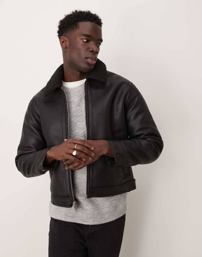 Abercrombie & Fitch - Jacke aus Kunstleder in Schwarz mit Teddyfellfutter und Lammfell von Abercrombie & Fitch