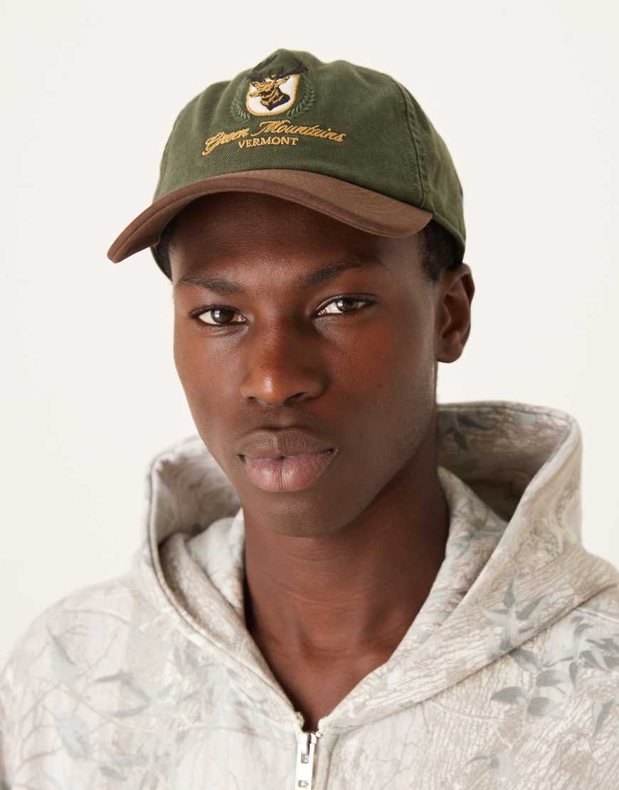 Abercrombie & Fitch - Kappe in Grün mit Motiv von Abercrombie & Fitch