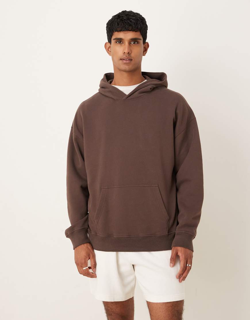 Abercrombie & Fitch - Kapuzenpullover in Braun mit Fronttasche-Brown Abercrombie & Fitch - Kapuzenpullover in Braun mit Fronttasche-Brown von Abercrombie & Fitch