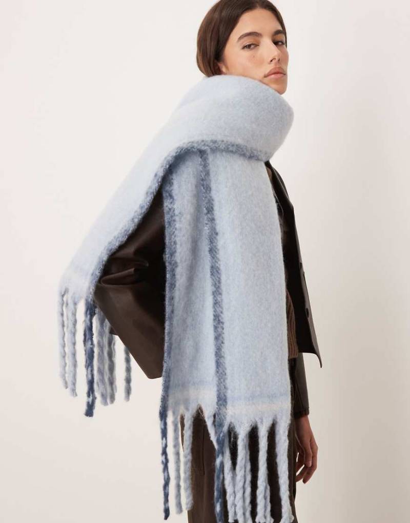 Abercrombie & Fitch - Kuscheliger Schal in Babyblau von Abercrombie & Fitch