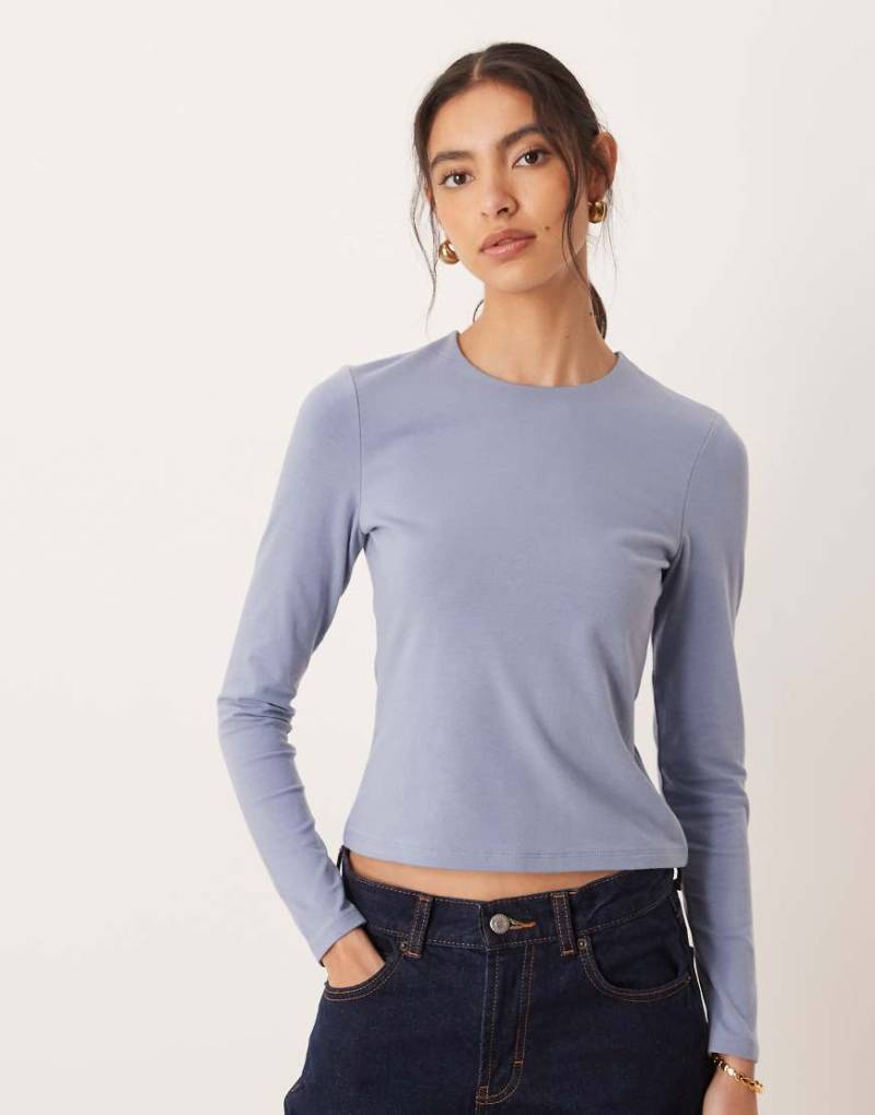 Abercrombie & Fitch - Langärmliges, knapp geschnittenes Shirt in Blau von Abercrombie & Fitch