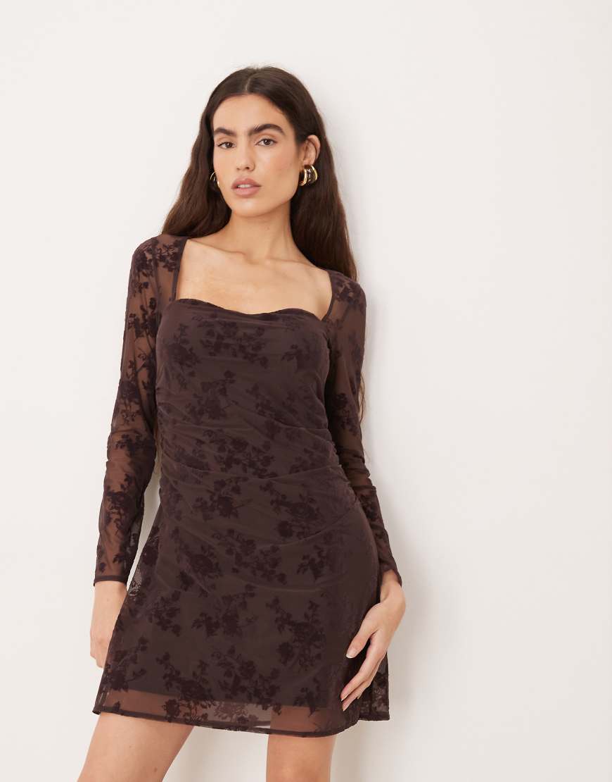 Abercrombie & Fitch - Langärmliges Minikleid in Braun mit Blumenmuster und Bustier-Einsatz-Brown von Abercrombie & Fitch