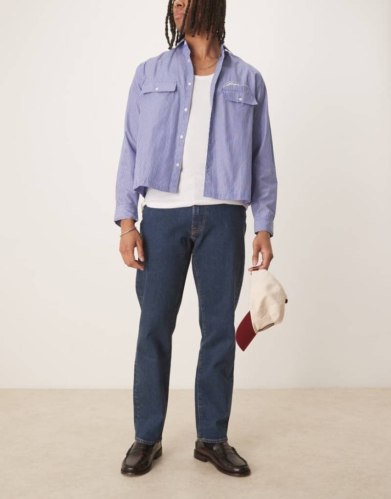 Abercrombie & Fitch - Locker sitzende Jeans in hellblauer Waschung von Abercrombie & Fitch