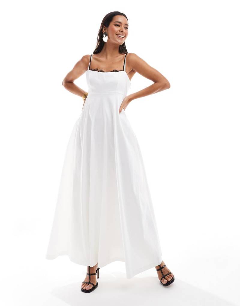 Abercrombie & Fitch - Maxikleid in Weiß mit tiefer Taille und Spitzenborte von Abercrombie & Fitch