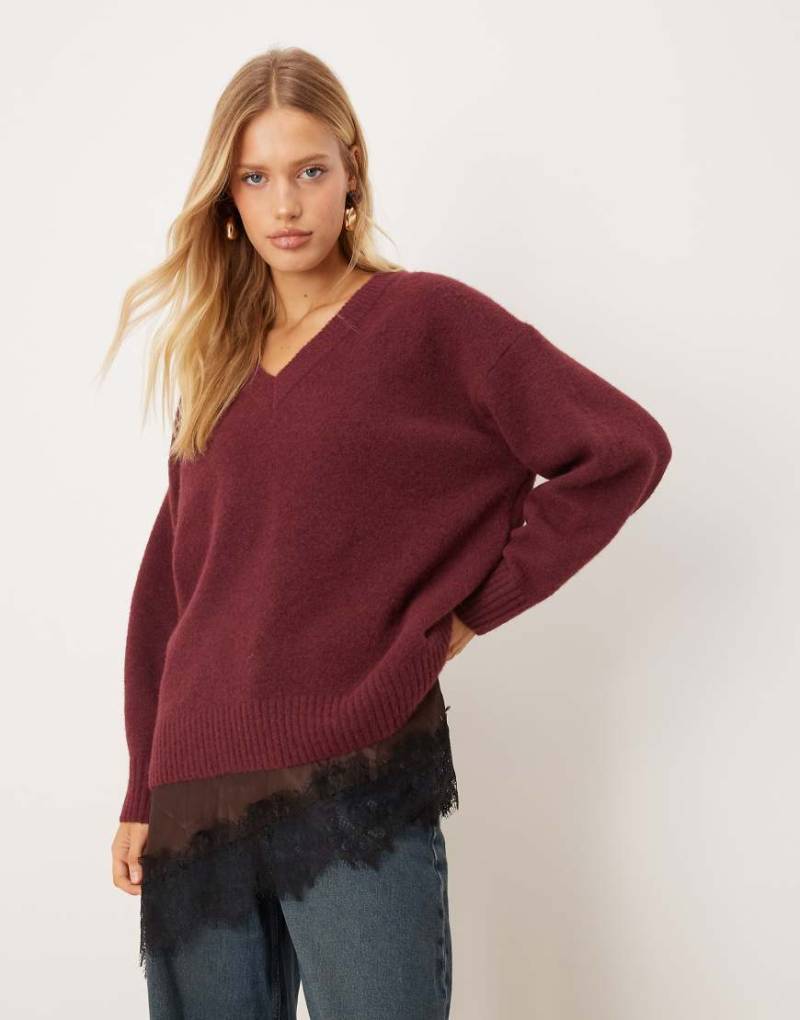 Abercrombie & Fitch - Oversize-Strickpullover in Burgunderrot mit V-Ausschnitt von Abercrombie & Fitch