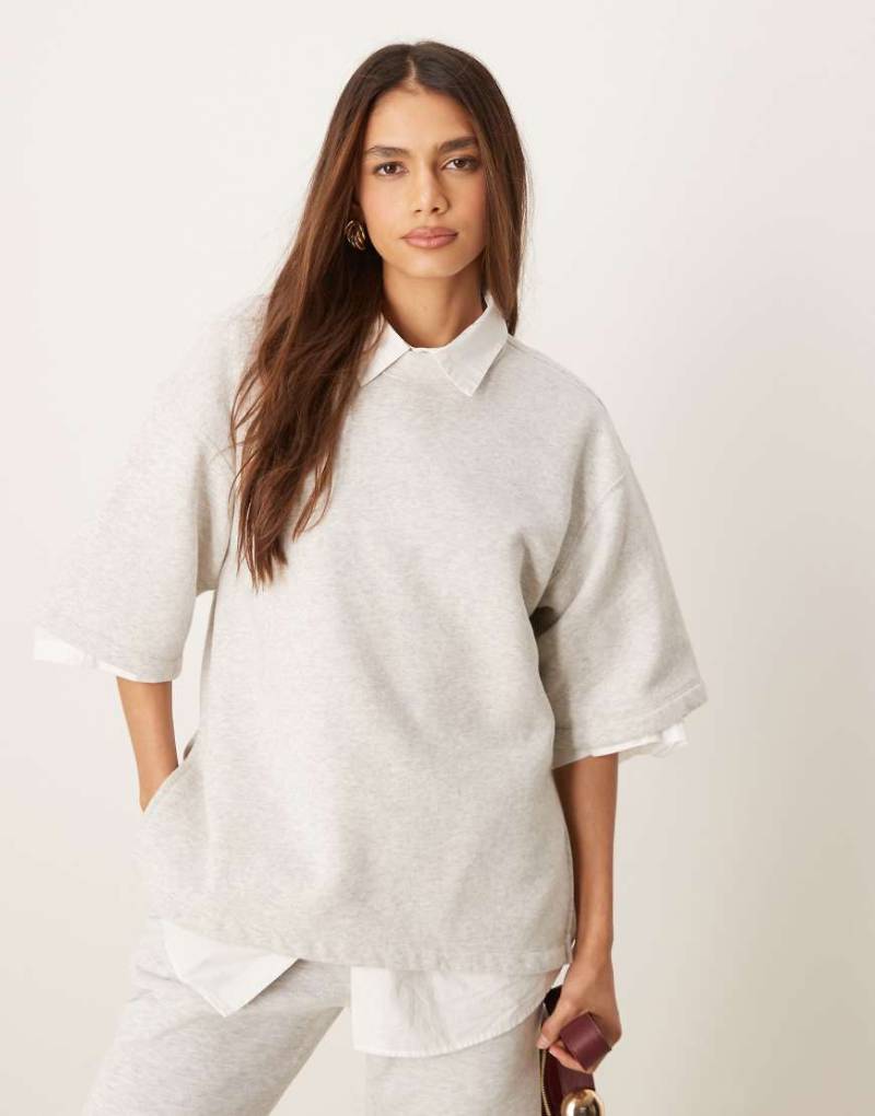 Abercrombie & Fitch - Oversize-T-Shirt in Hellgrau mit Seitenschlitzen von Abercrombie & Fitch