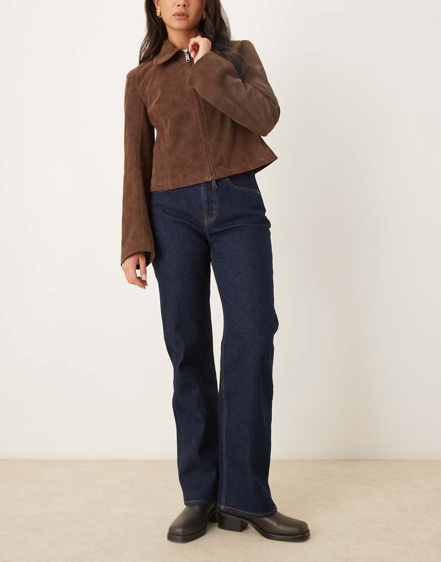 Abercrombie & Fitch - Relaxed-Fit-Jeans im Stil der 90er in blauer Rinse-Waschung von Abercrombie & Fitch