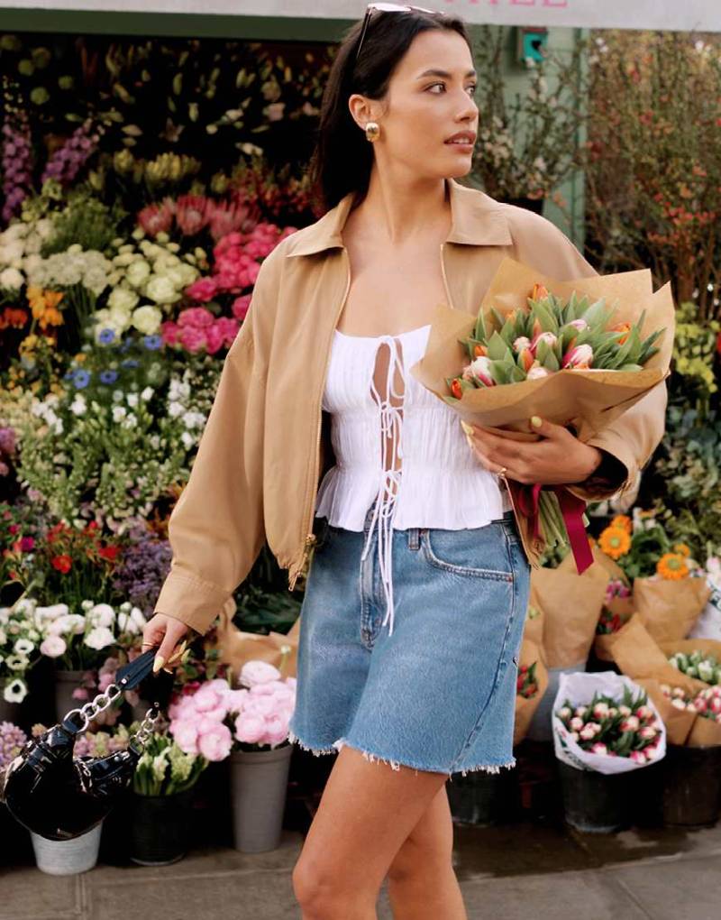 Abercrombie & Fitch - Schlichte Utility-Jacke in Hellbraun von Abercrombie & Fitch