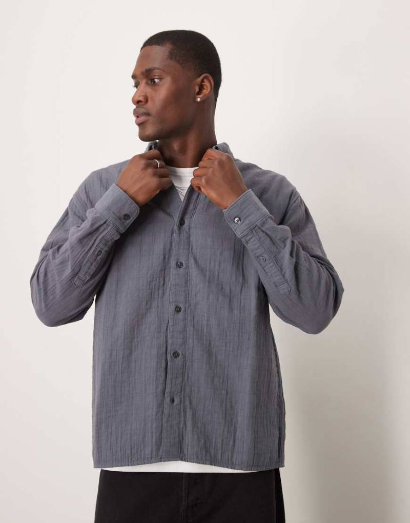 Abercrombie & Fitch - Strukturiertes, langärmliges Hemd in Marineblau mit lässigem Schnitt von Abercrombie & Fitch