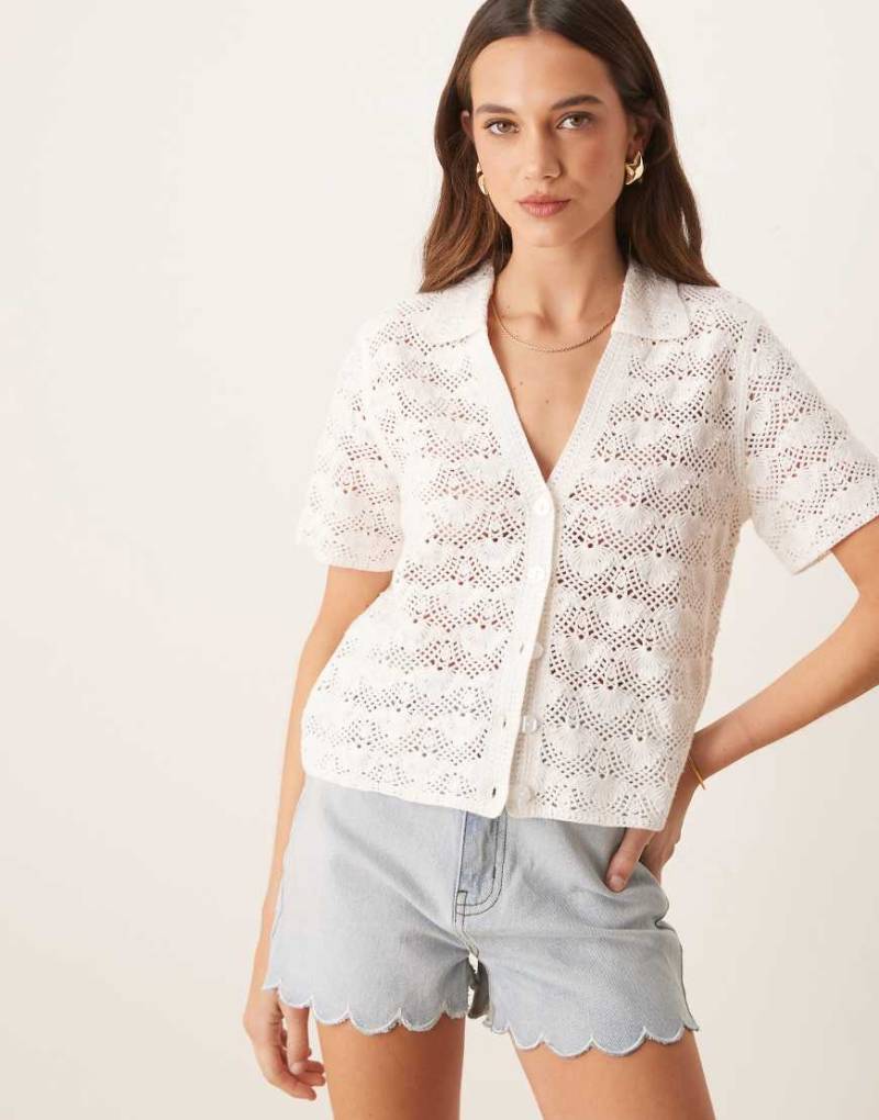 Abercrombie & Fitch - Strukturiertes, locker geschnittenes Polohemd mit Muschelmuster-Neutral von Abercrombie & Fitch
