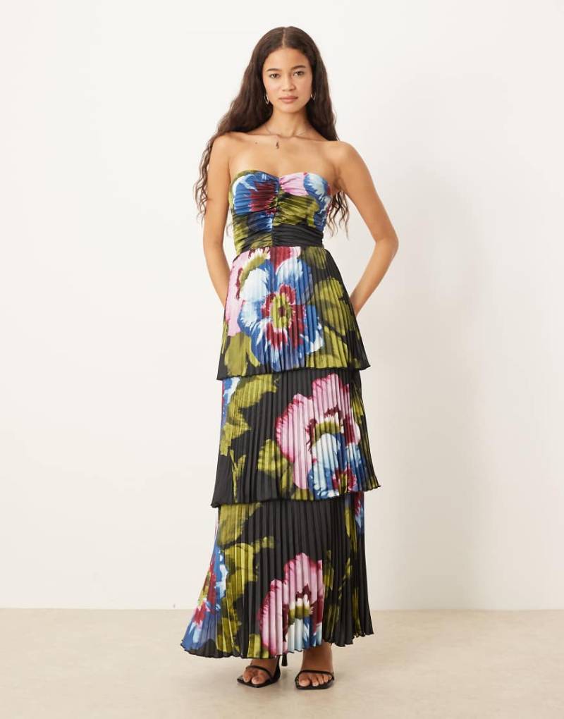 Abercrombie & Fitch - Trägerloses, gestuftes Satin-Maxikleid in Schwarz mit Blumenmuster von Abercrombie & Fitch