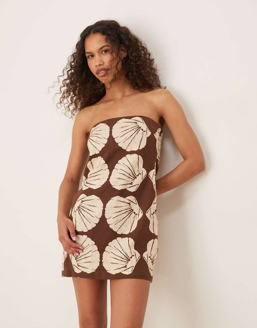 Abercrombie & Fitch - Trägerloses Mini-Skortkleid aus Leinen in der Farbe Brown Seashell-Braun Abercrombie & Fitch - Trägerloses Mini-Skortkleid aus Leinen in der Farbe Brown Seashell-Braun von Abercrombie & Fitch