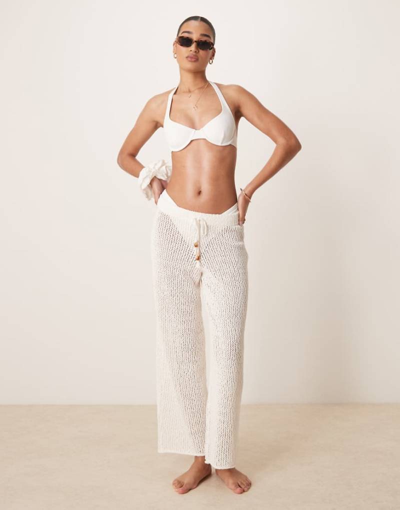 Abercrombie & Fitch - Transparente, gestrickte Badehose in Weiß von Abercrombie & Fitch