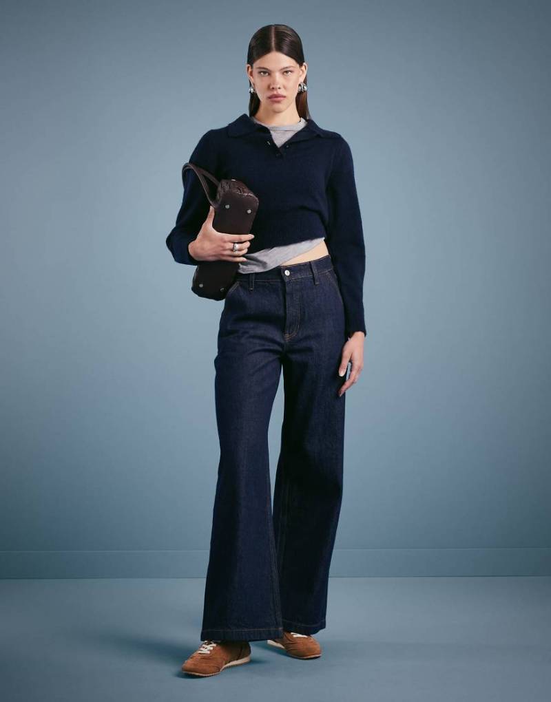 Abercrombie & Fitch - Weit geschnittene Jeans in Indigoblau mit hohem Bund und Taschen von Abercrombie & Fitch