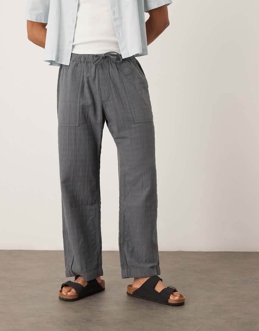 Abercrombie & Fitch - Weite, strukturierte Schlupfhose in Grau Abercrombie & Fitch - Weite, strukturierte Schlupfhose in Grau von Abercrombie & Fitch