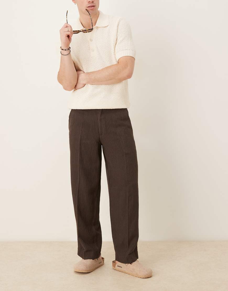 Abercrombie & Fitch - Weite Hose in Braun mit Nadelstreifen von Abercrombie & Fitch