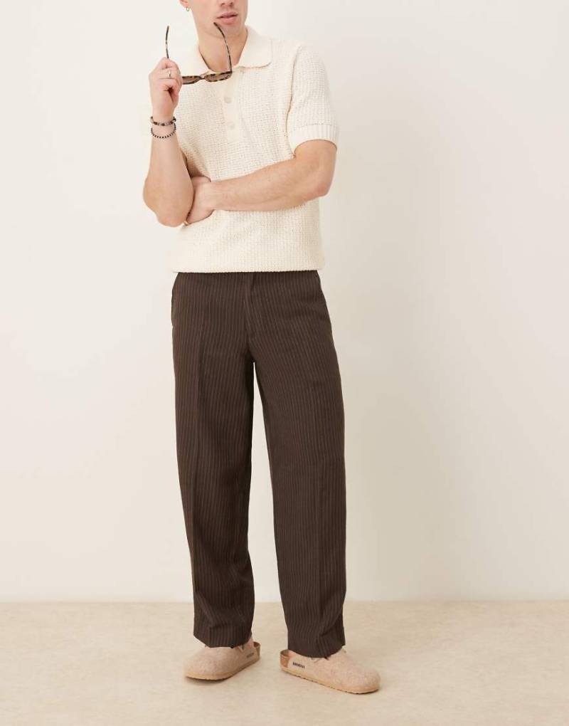 Abercrombie & Fitch - Weite Hose in Braun mit Nadelstreifen von Abercrombie & Fitch