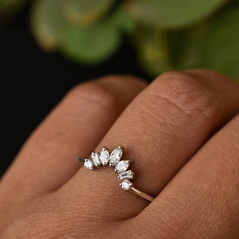 14K 18K Massivgold Gebogener Ehering, Marquise Runder Baguette-Diamant-Nesting-Ring, Multicut-Naturdiamanten, Stapelbarer Tiara-Enhancer Ddp von AbhikaJewels
