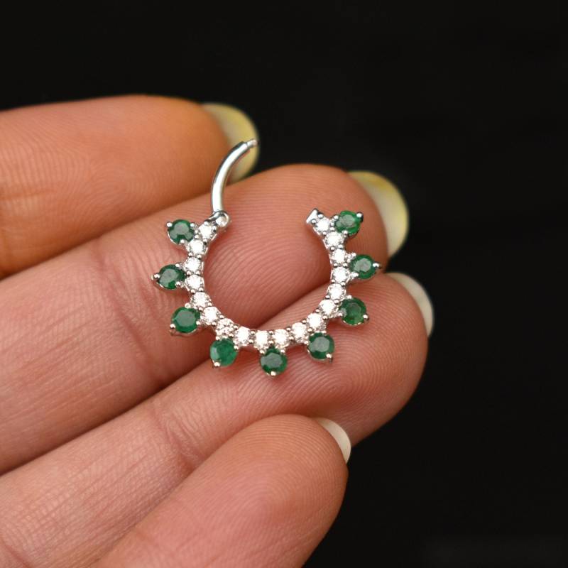 6-12 Mm Smaragd & Diamant Clicker Hoop, 14K 18K Solid Gold Septum Daith Ohrring, Natürliche Edelsteine, 14G 16G 18G Piercing Schmuck 6-12 Mm Smaragd & Diamant Clicker Hoop, 14K 18K Solid Gold Septum Daith Ohrring, Natürliche Edelsteine, 14G 16G 18G Piercing Schmuck von AbhikaJewels