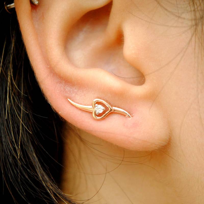 Natürliche Diamant Ohr Kletterer Ohrringe, 14K 18K Solid Gold Manschette Crawler, Minimalist Sweep Geschenk Für Braut Mutter Schwester von AbhikaJewels