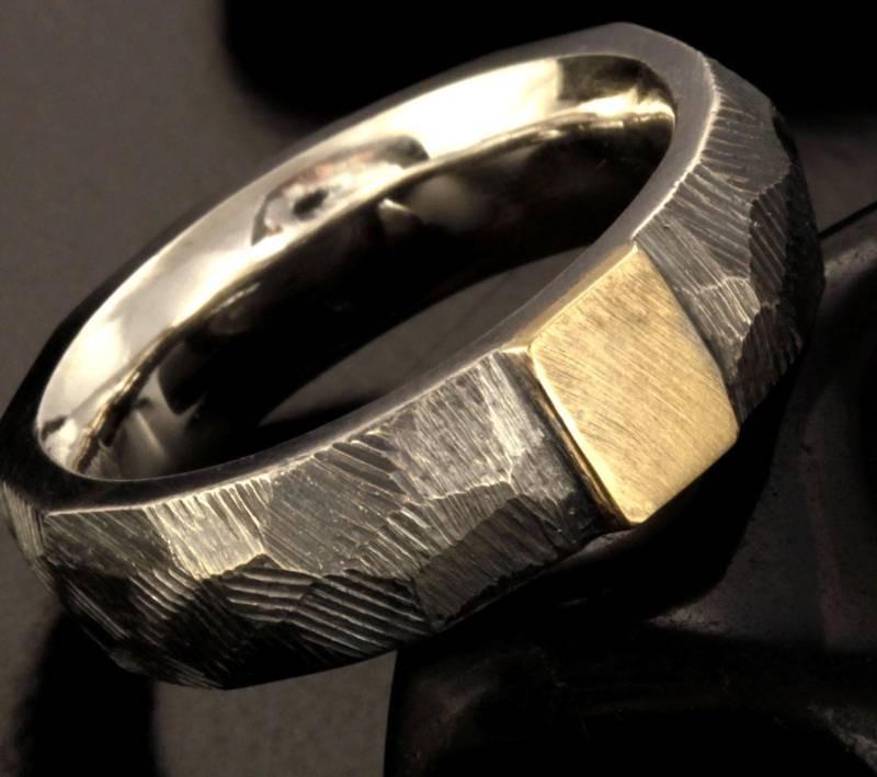 Handgemachter Wikinger-Ehering, 14K Gold & Silber, Unisex Comfort Fit Rs-1249 von AbiMJewelry