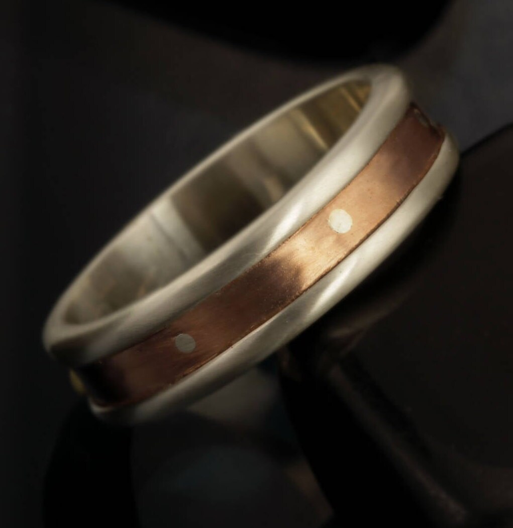 Rustikaler Silber & Kupfer Herren Ehering - Handgemachter Strukturring Rs-1246 von AbiMJewelry