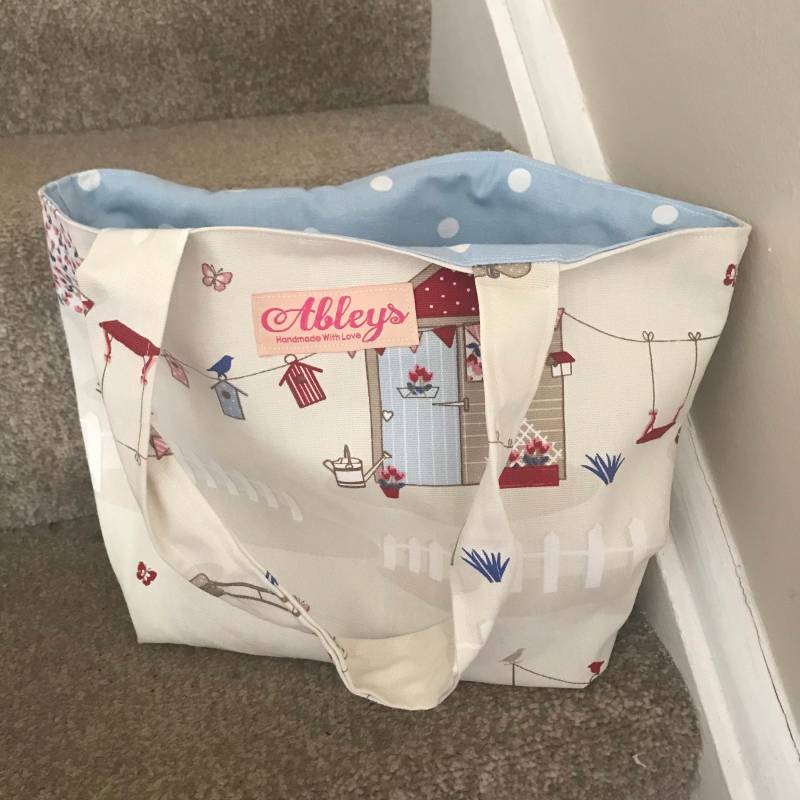 Kinder Tragetasche, Füchse, Lamas, Katzen, Flamingos Und Sommerhäuser Stoff Mini Tasche Kinder Tragetasche, Füchse, Lamas, Katzen, Flamingos Und Sommerhäuser Stoff Mini Tasche von Ableyshandmadegifts