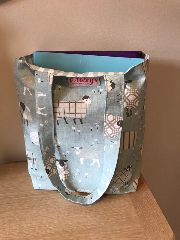 Schaf Stoff Einkaufstasche, Kleine Arbeitstasche, Kleiner Shopper Schaf Stoff Einkaufstasche, Kleine Arbeitstasche, Kleiner Shopper von Ableyshandmadegifts