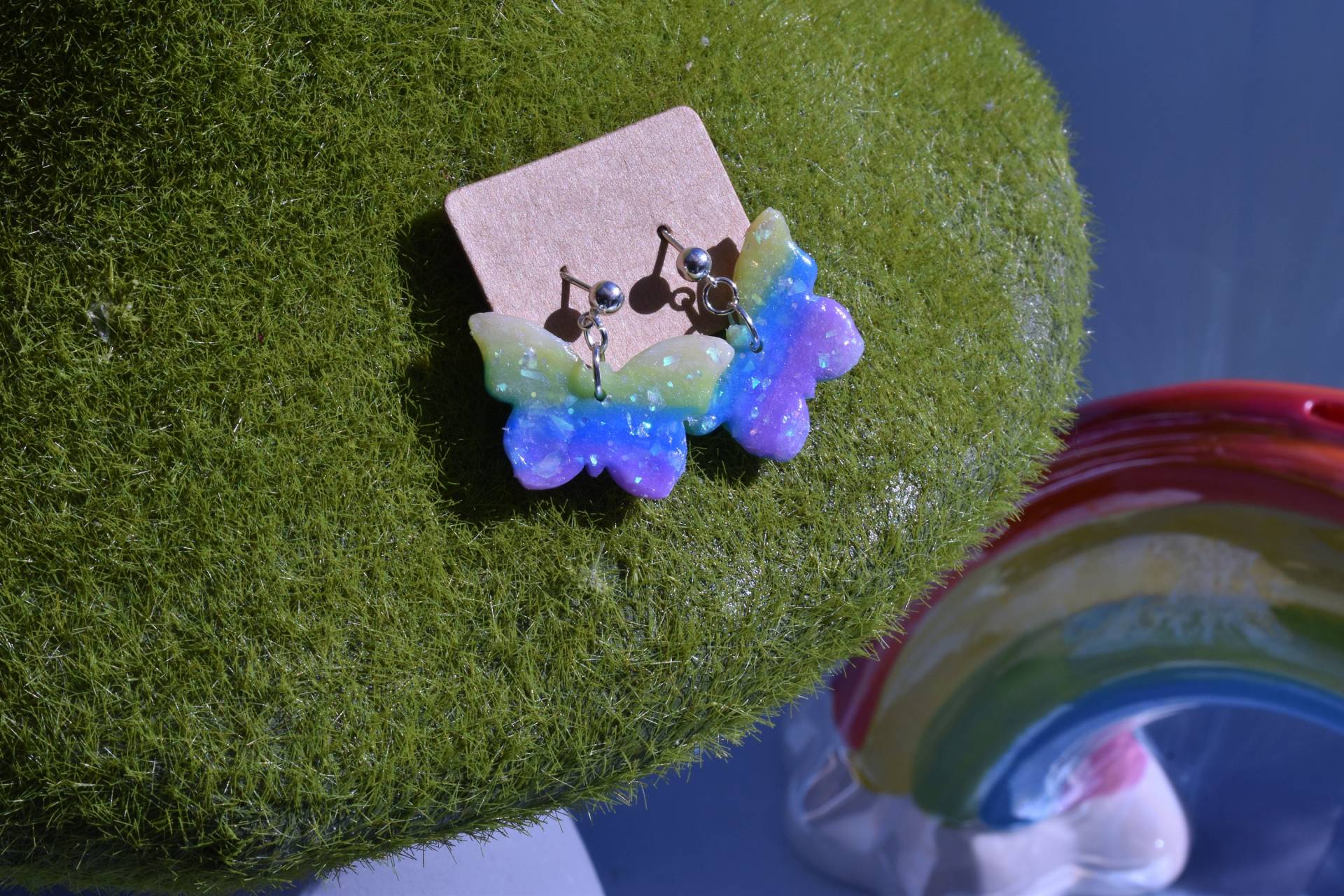 Handgemachte Polymer Clay Ohrringe, Translucent Rainbow & Glitter, B-Grade von AbodeLouPea