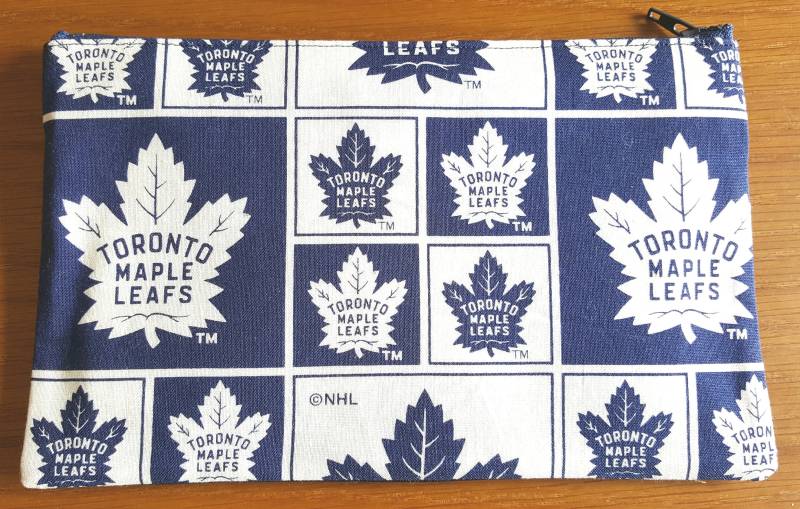 Toronto Maple Leafs Reißverschlusstasche Hockey Federmäppchen Toronto Maple Leafs Reißverschlusstasche Hockey Federmäppchen von AbootCanadaEh