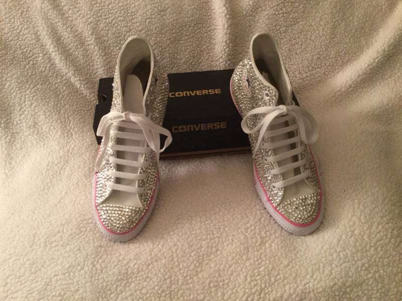 Personalisierte Swarovski Diamant | Kristall Blinged Out Converse - Perfekt Für Die Bride Hochzeit Stil-Wählen Sie Ihre Hochzeitsfarben Personalisierte Swarovski Diamant | Kristall Blinged Out Converse - Perfekt Für Die Bride Hochzeit Stil-Wählen Sie Ihre Hochzeitsfarben von AboutThatBlingLife