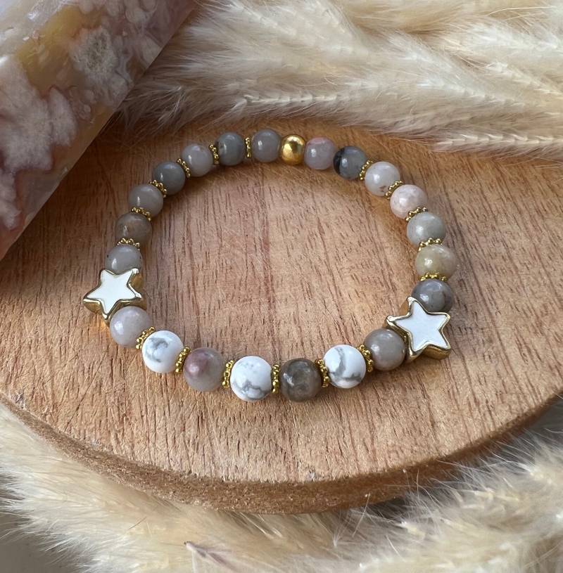 Armband Aus Howlith-Rhodonit-Naturstein, 6 Mm, Emaillierter Stern von Abracabijoux