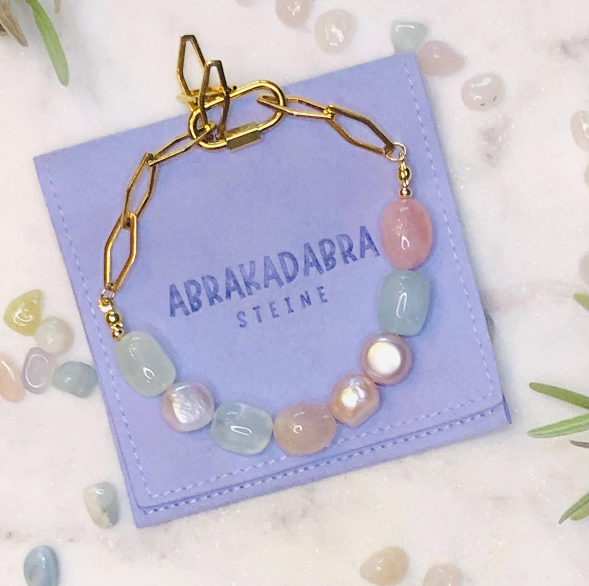 Armband "Bonbon" - Morganit Armband-Verstellbares Armband-Schmuck Aus Heilstein-18K Vergoldet-Edelstein Armband-Perlenarmband-Muttertag Armband "Bonbon" - Morganit Armband-Verstellbares Armband-Schmuck Aus Heilstein-18K Vergoldet-Edelstein Armband-Perlenarmband-Muttertag von AbrakadabraSteineDE