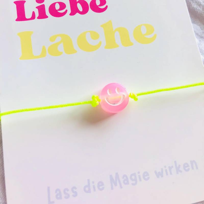 Armband "Happy"-Smiley Armband-Filigranes Armband-Buntes Armband-Kleine Aufmerksamkeit-Glücksarmband-Mitgebsel-Smileys-Mutter Kind von AbrakadabraSteineDE