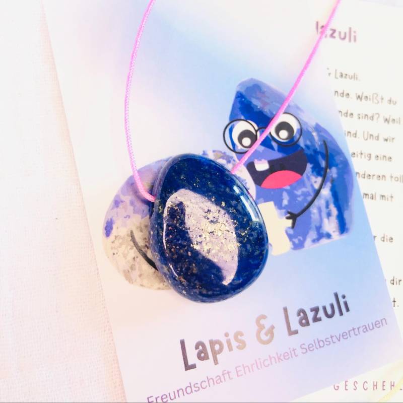 Edelstein Kette "Lapis&lazuli"-Lapislazuli Anhänger-Naturstein Heilstein-Einschulungsgeschenk-Kindergeschenk Jungs Mädchen-Freundschaft von AbrakadabraSteineDE